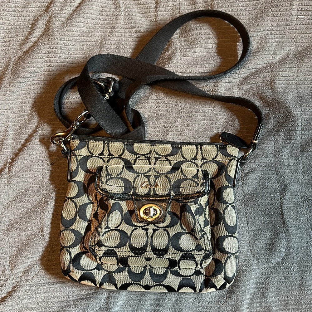 Gently used Coach Crossbody bag - Picture 3 of 5